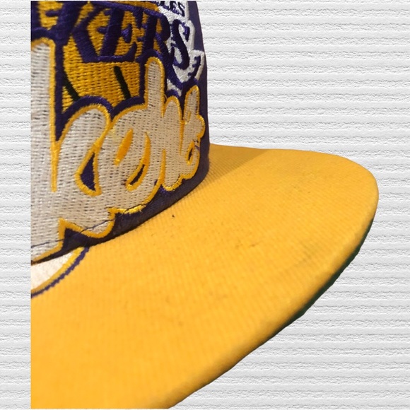 Los Angeles Lakers NBA HWC 2-Tone Hat Snapback Cap Purple Yellow  47 Brand - Picture 3 of 8
